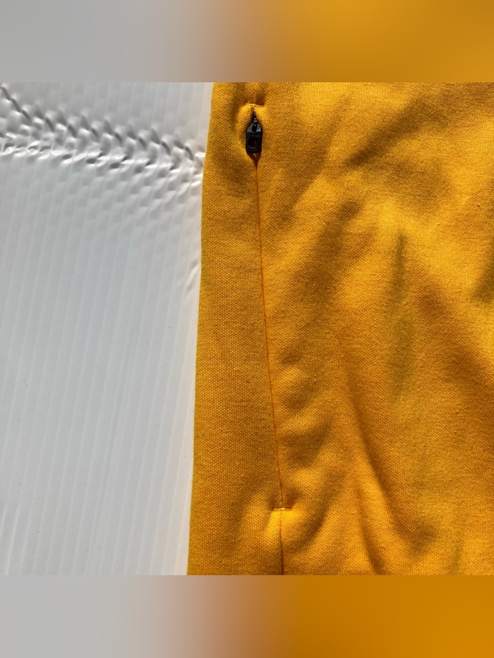 Athleta Triumph Game Point Sweatshirt Yellow Size Medium Women’s - Picture 4 of 8